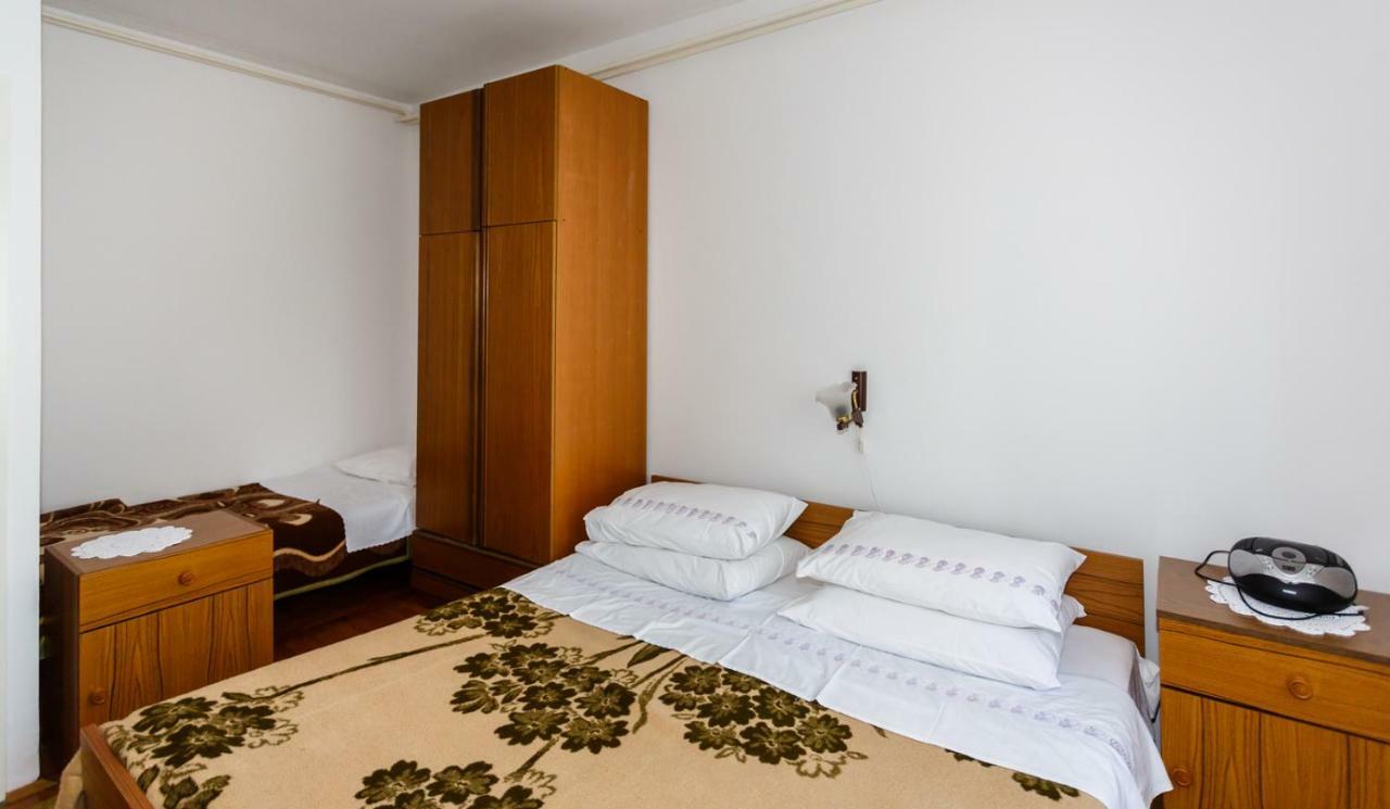 Apartmani Jelica Krk Town Exterior foto